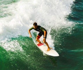 官方娱乐平台-安菲尔德的狂欢与巨龙球场的哀叹，利物浦头球破门加点球绝杀，波尔图遭遇联赛三连败，利物浦头球绝杀狂欢，波尔图三连败哀叹